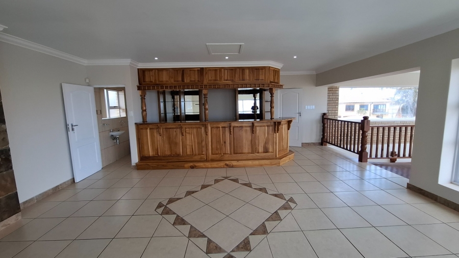 4 Bedroom Property for Sale in Menkenkop Western Cape